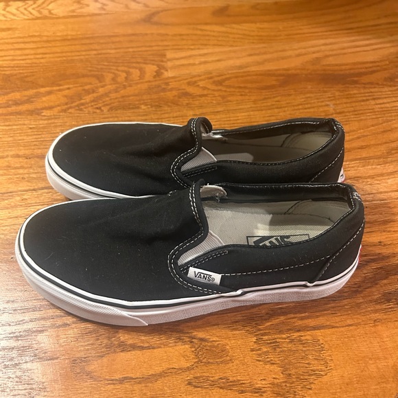 Vans Classic Black and White Slip-On Sneakers - Picture 2 of 4